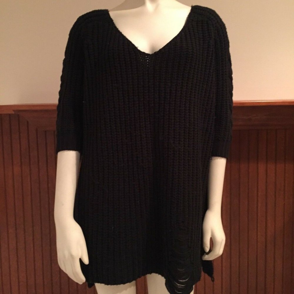 Zoa Black Sweater - Size: Small